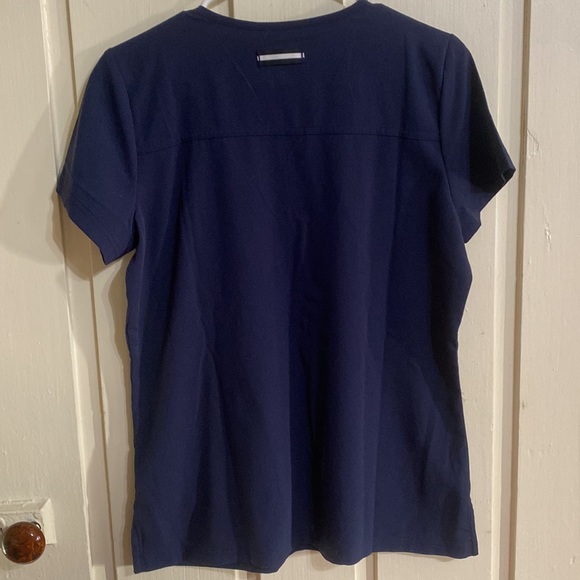 Koi scrub top - Picture 4 of 4